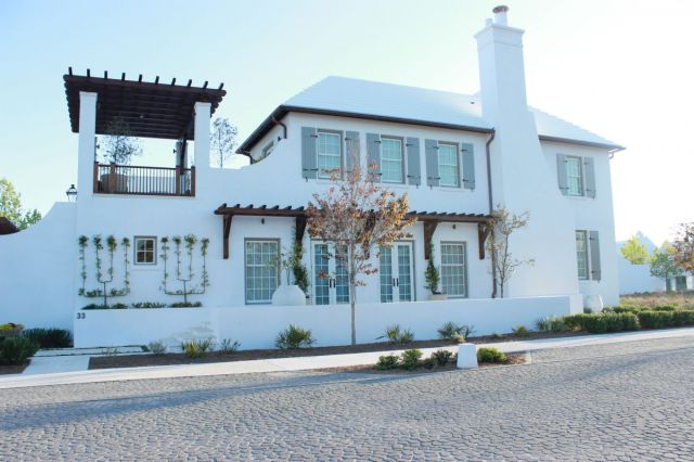 That little vine belongs to this house in Alys Beach